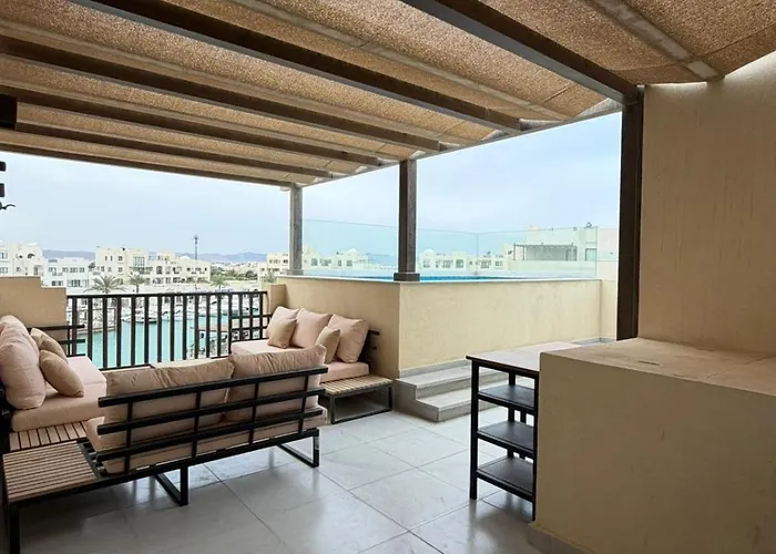 Fanadir 3-bedroom Penthouse Gouna, Private Pool الغردقة