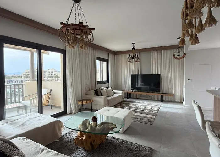 Fanadir 3-bedroom Penthouse Gouna, Private Pool شقة الغردقة