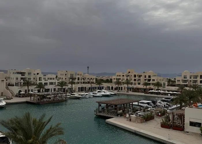 Fanadir 3-bedroom Penthouse Gouna, Private Pool شقة