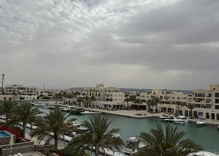 Fanadir 3-bedroom Penthouse Gouna, Private Pool شقة