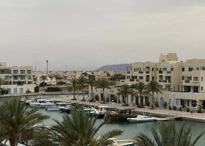 Fanadir 3-bedroom Penthouse Gouna, Private Pool شقة